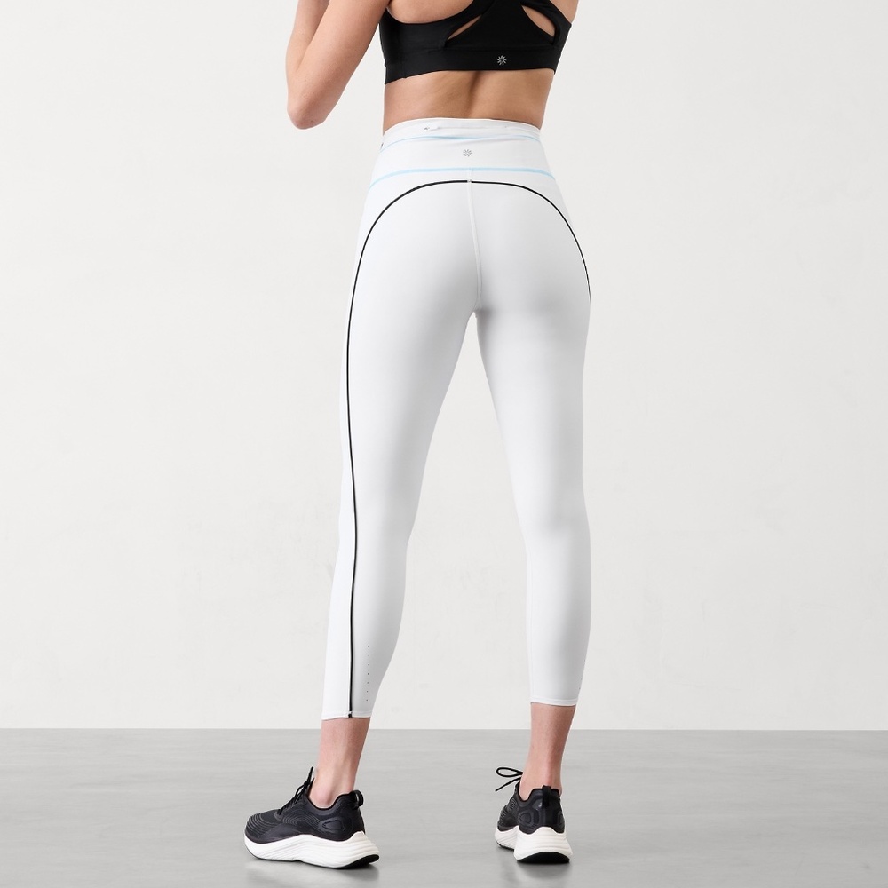 NWT Athleta Pacesetter 7/8 Stripe Tight Leggings Bright White Blue Black Trim S